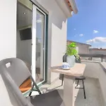 Lazy Days House - 2br With Terrace And Bbq 아파트