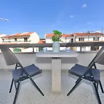 Lazy Days House - 2br With Terrace And Bbq Nazaré