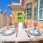 Lazy Days House - 2br With Terrace And Bbq Apartament *