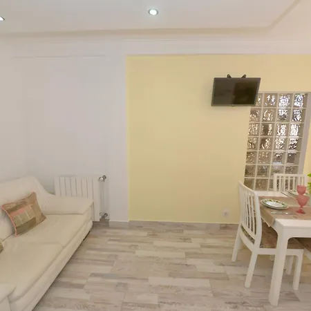 Lazy Days House - 2br With Terrace And Bbq Apartman *